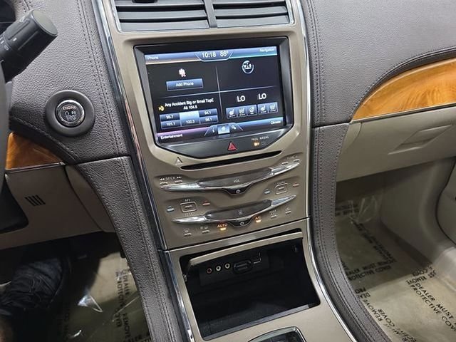 Used 2015 White Lincoln Base image 20