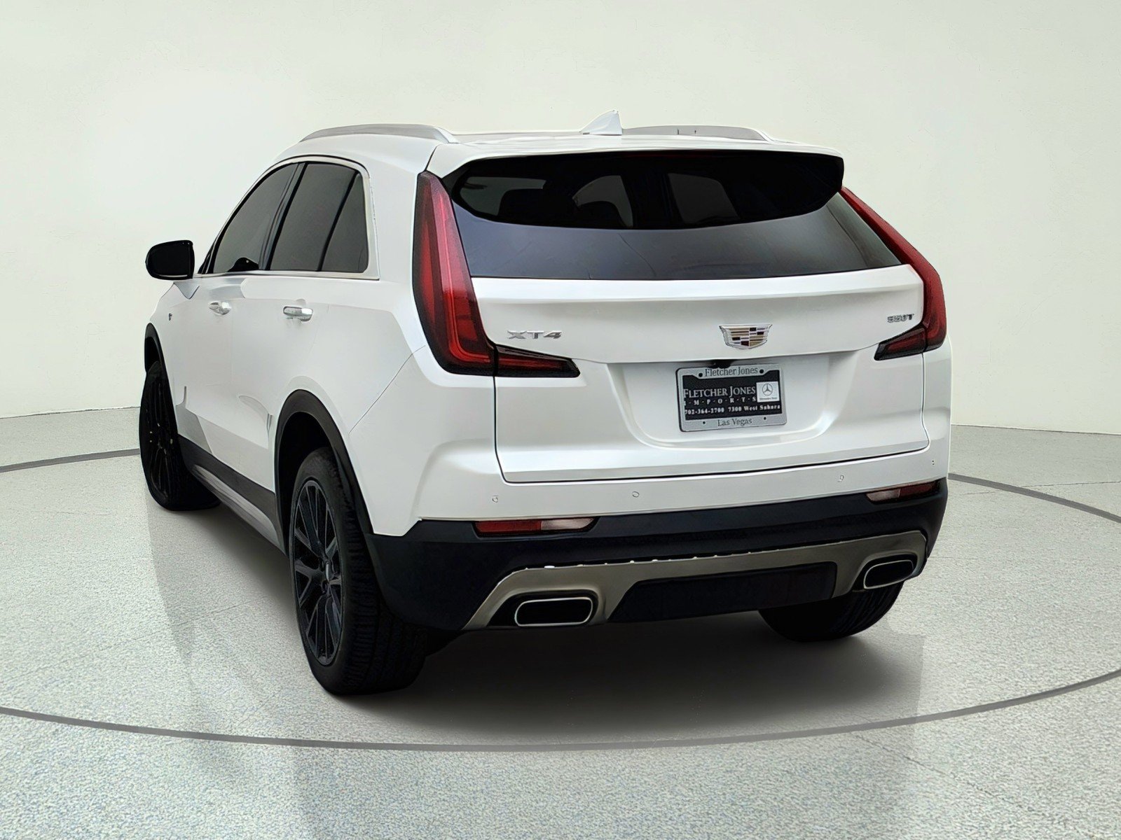 Used 2021 Crystal White Tricoat Cadillac FWD Premium Luxury image 11