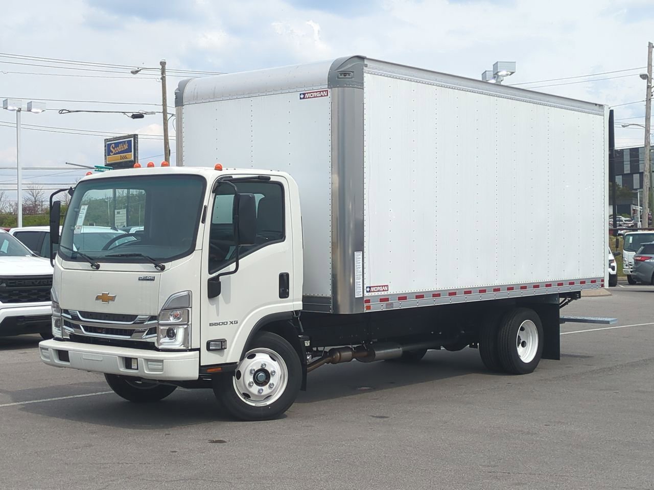 2024 Chevrolet Low Cab Forward's photo