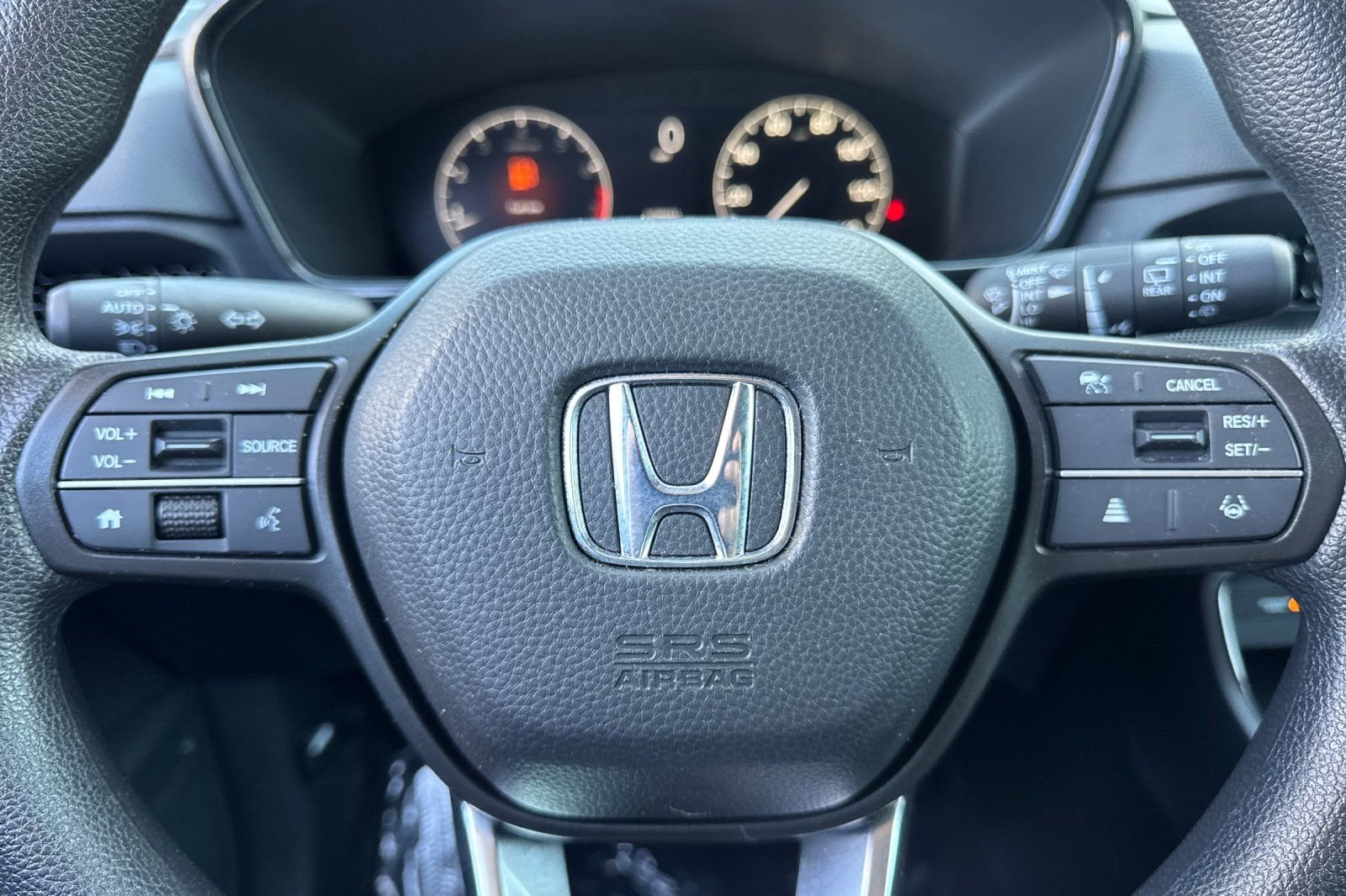 Used 2025 sparkle silver alloy metallic Honda EX image 28