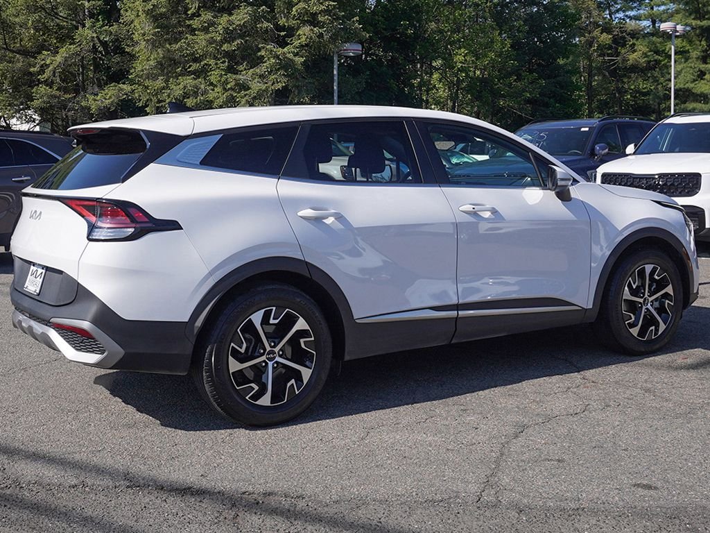 Used 2023 White Kia EX image 10