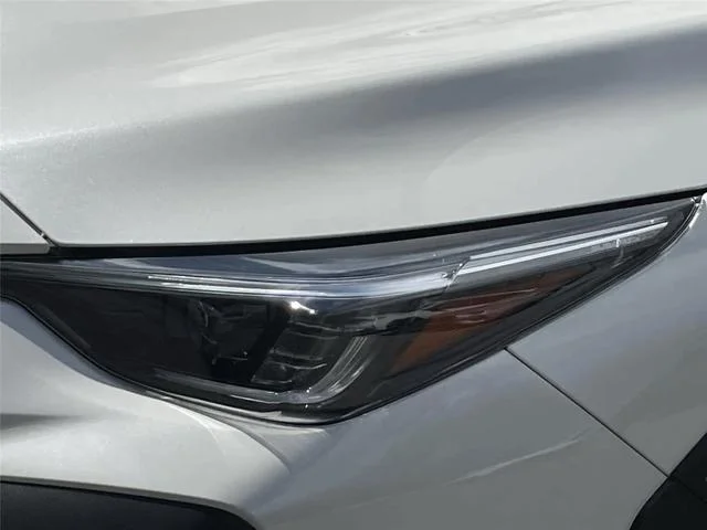 New 2026 CRYSTAL WHITE PEARL Subaru Limited Hybrid image 9