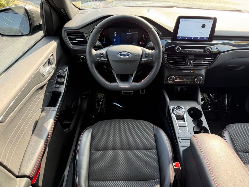 Used 2024 Gray Ford ST-Line image 11