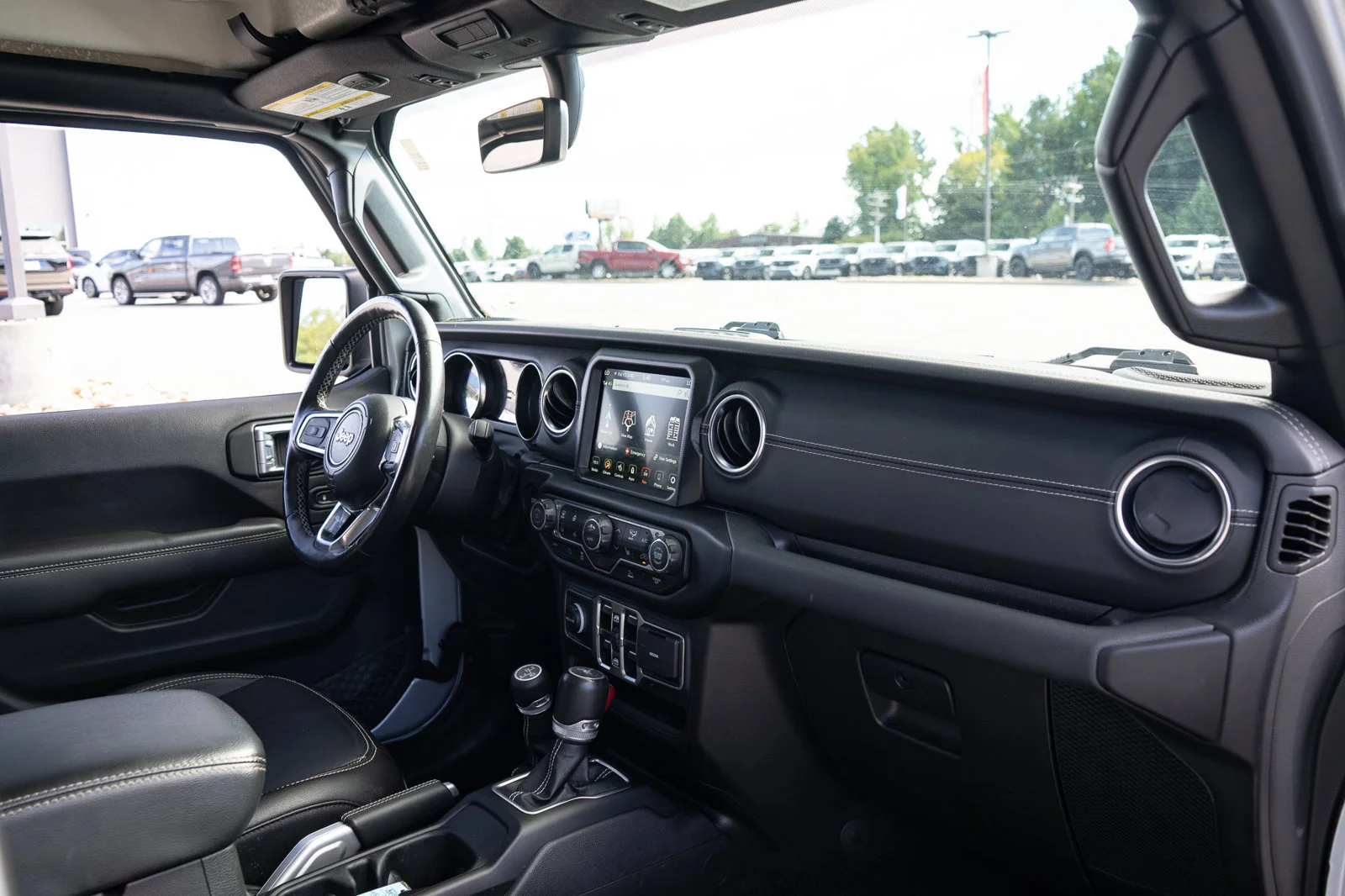 Used 2023 Silver Jeep Sahara 4xe image 21