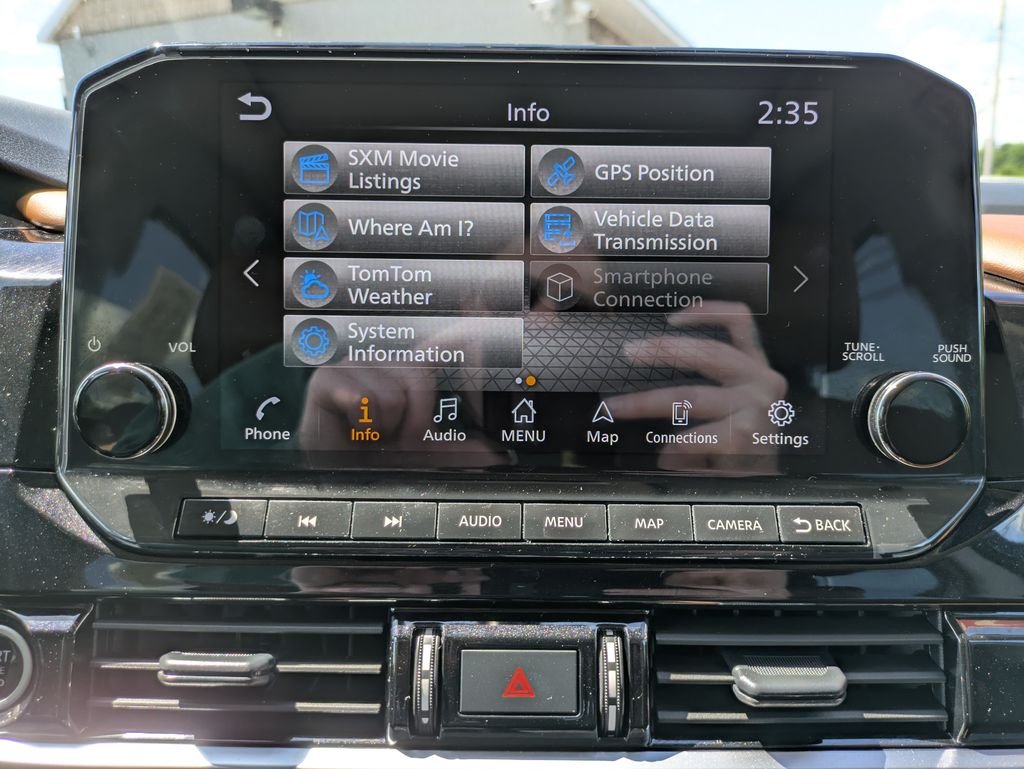 Used 2024 Black Nissan Platinum image 31