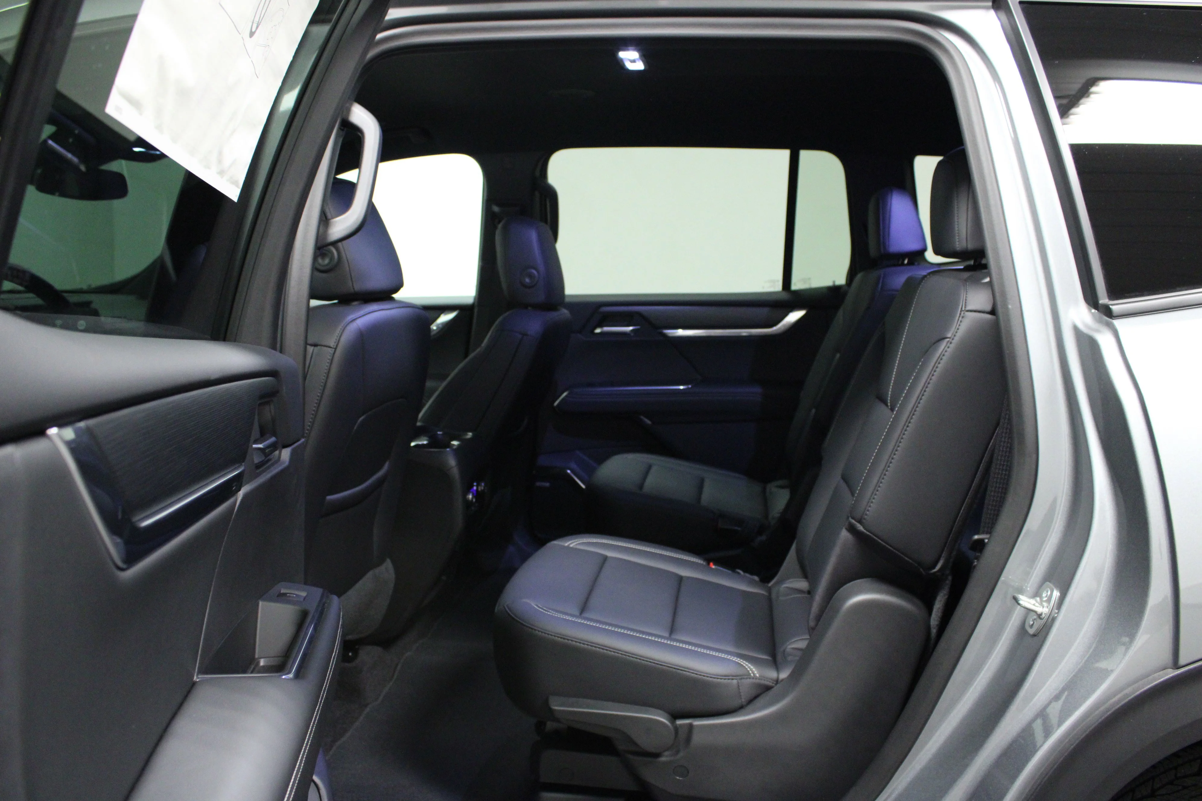 2025 GMC Acadia Elevation - Photo 13