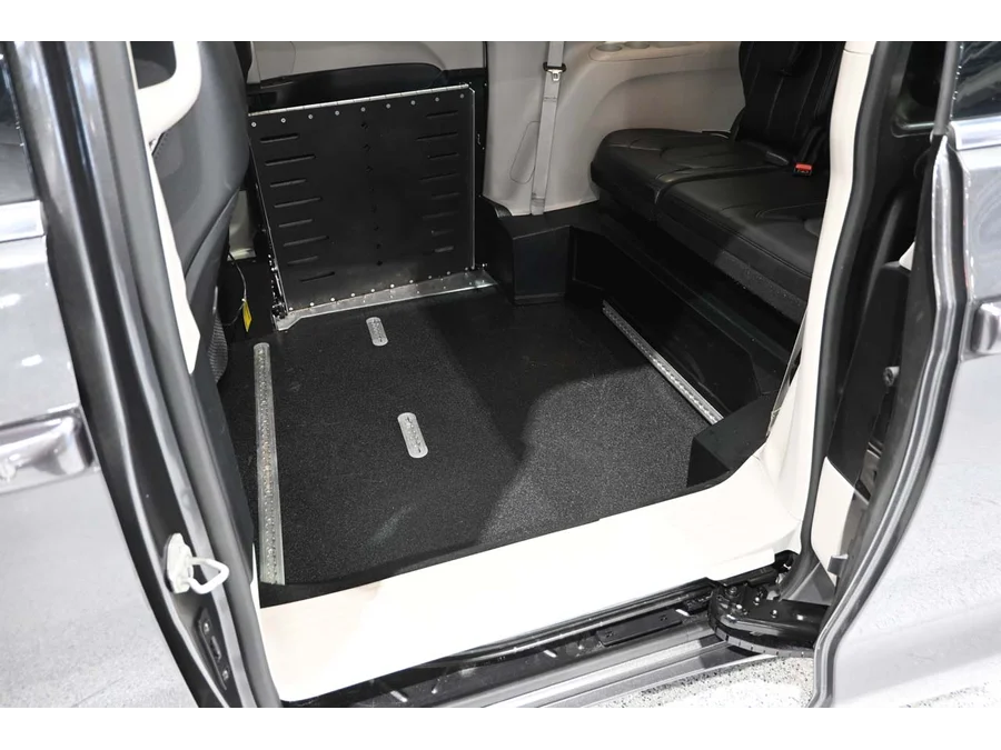 Used 2022 GRAY Chrysler Touring L Mobility Handicap Van image 27