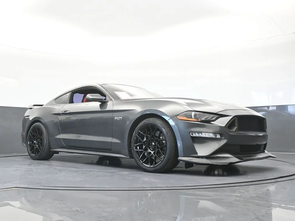 Used 2020 Magnetic Ford GT Premium image 50