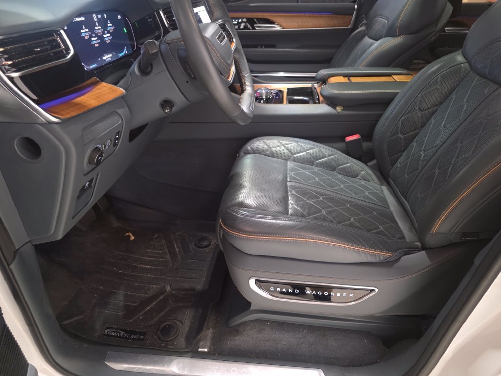 Used 2023 White Jeep Series III image 20