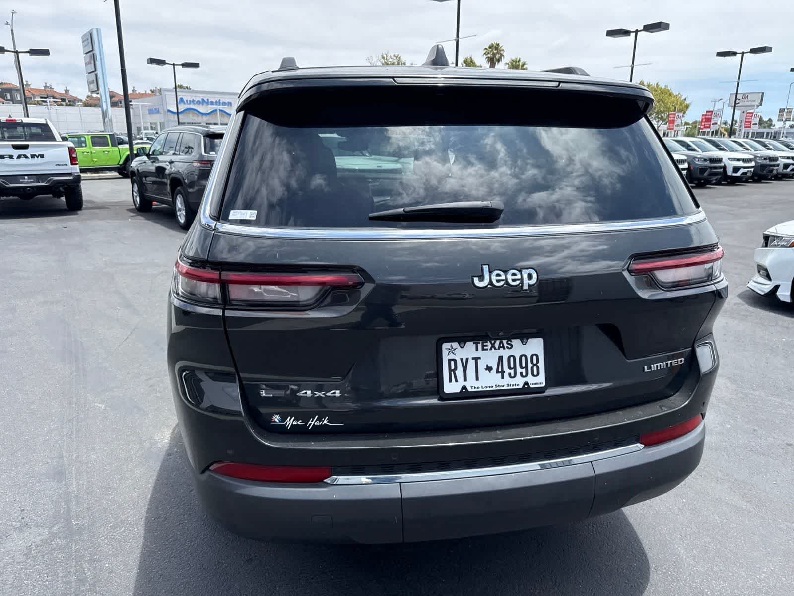 Used 2022 Rocky Mountain Pearlcoat Jeep Limited image 17