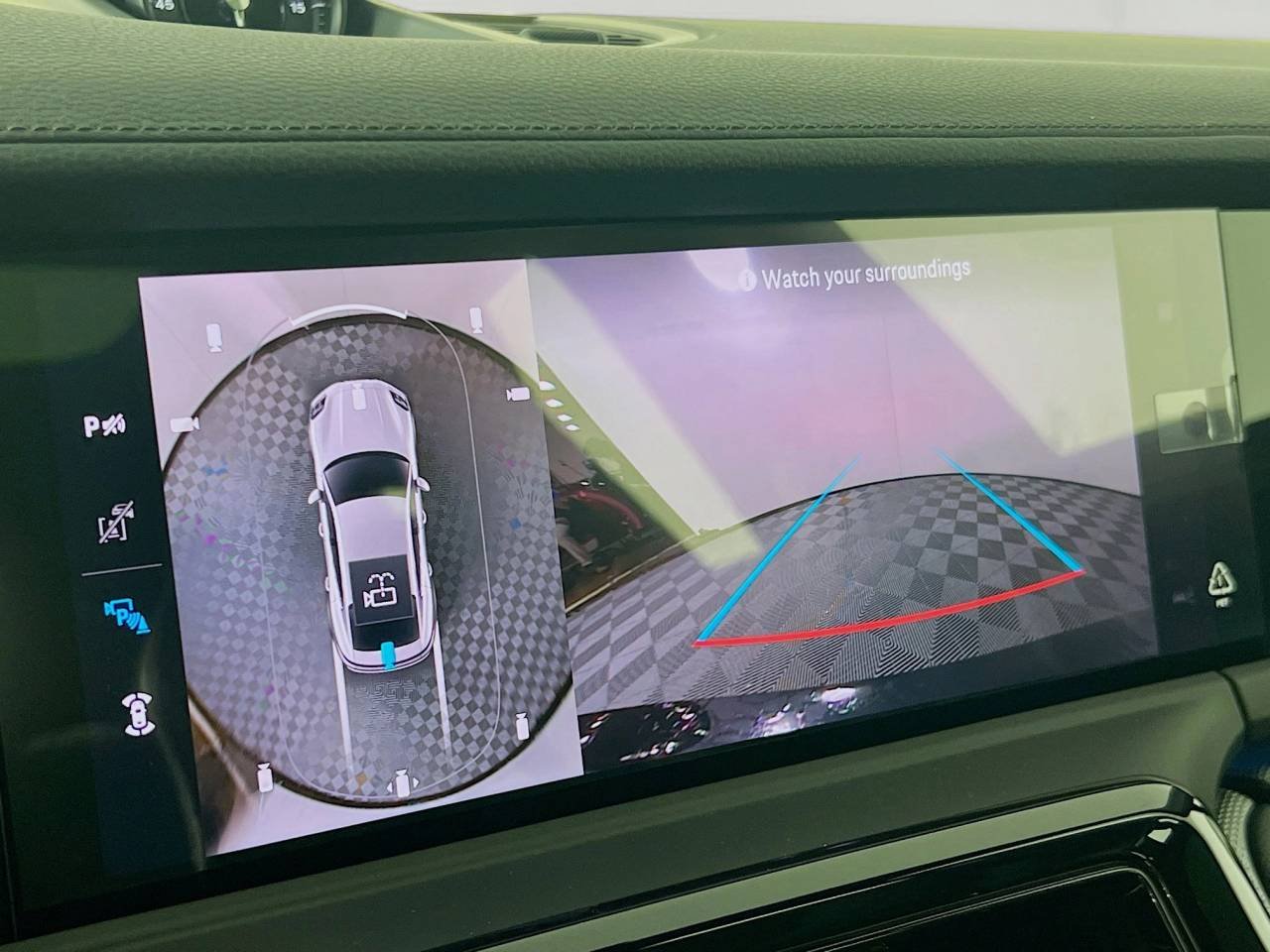 2026 Porsche Panamera 4 E-Hybrid - Photo 17