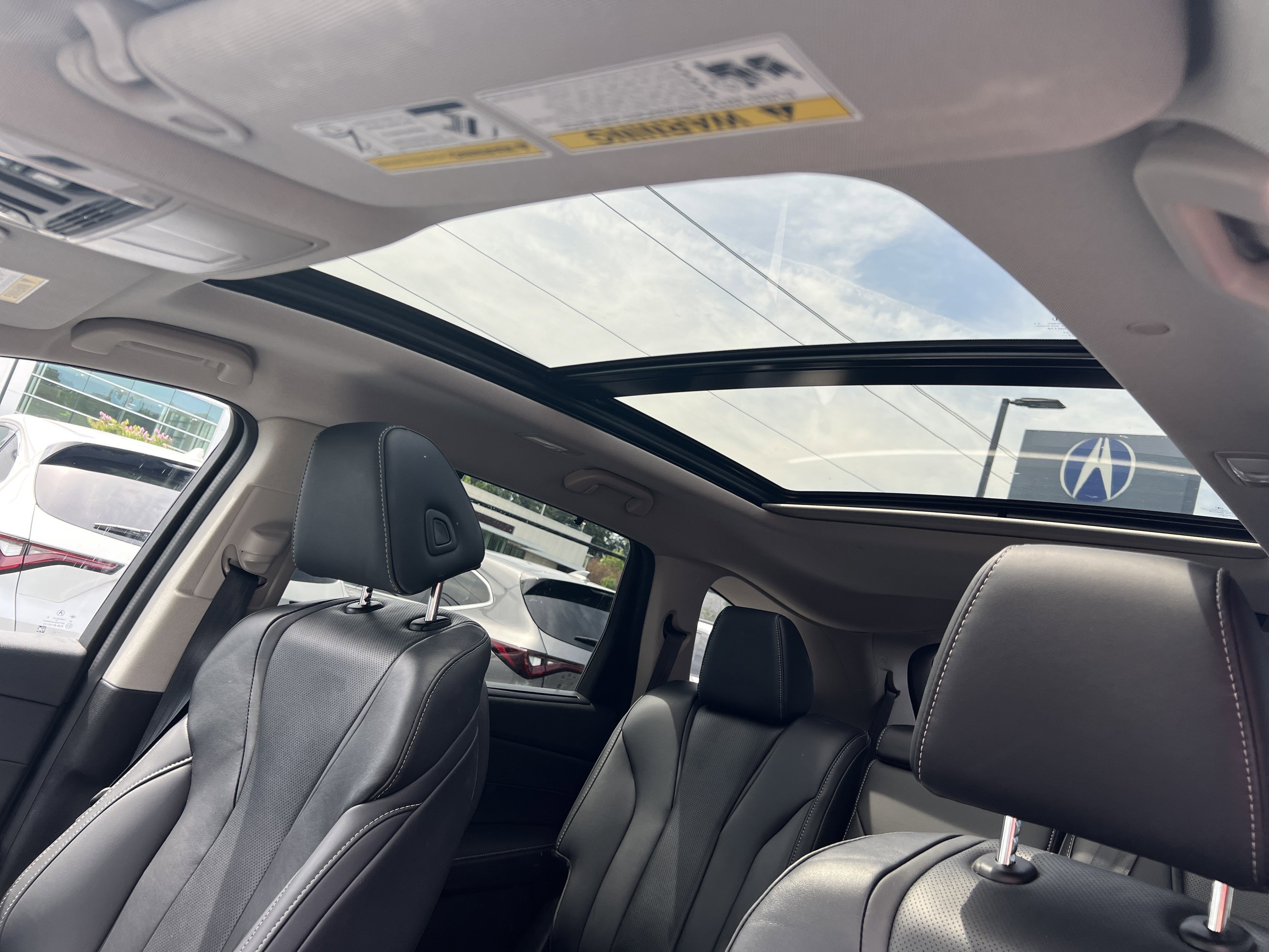 Used 2023 Liquid Carbon Metallic Acura w/Technology Package image 10