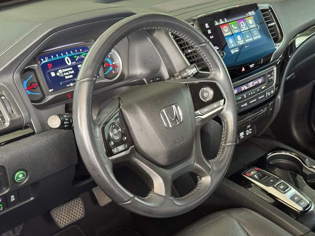 Used 2022 Black Honda Touring image 23