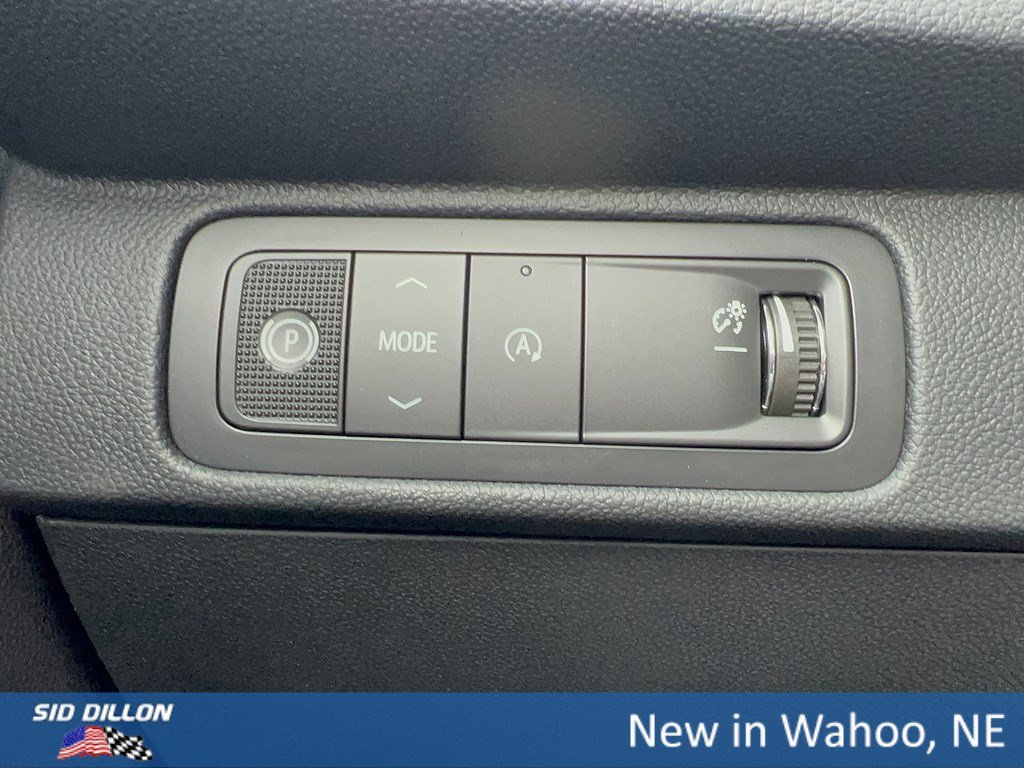 2027 Chevrolet Traverse LT - Photo 12