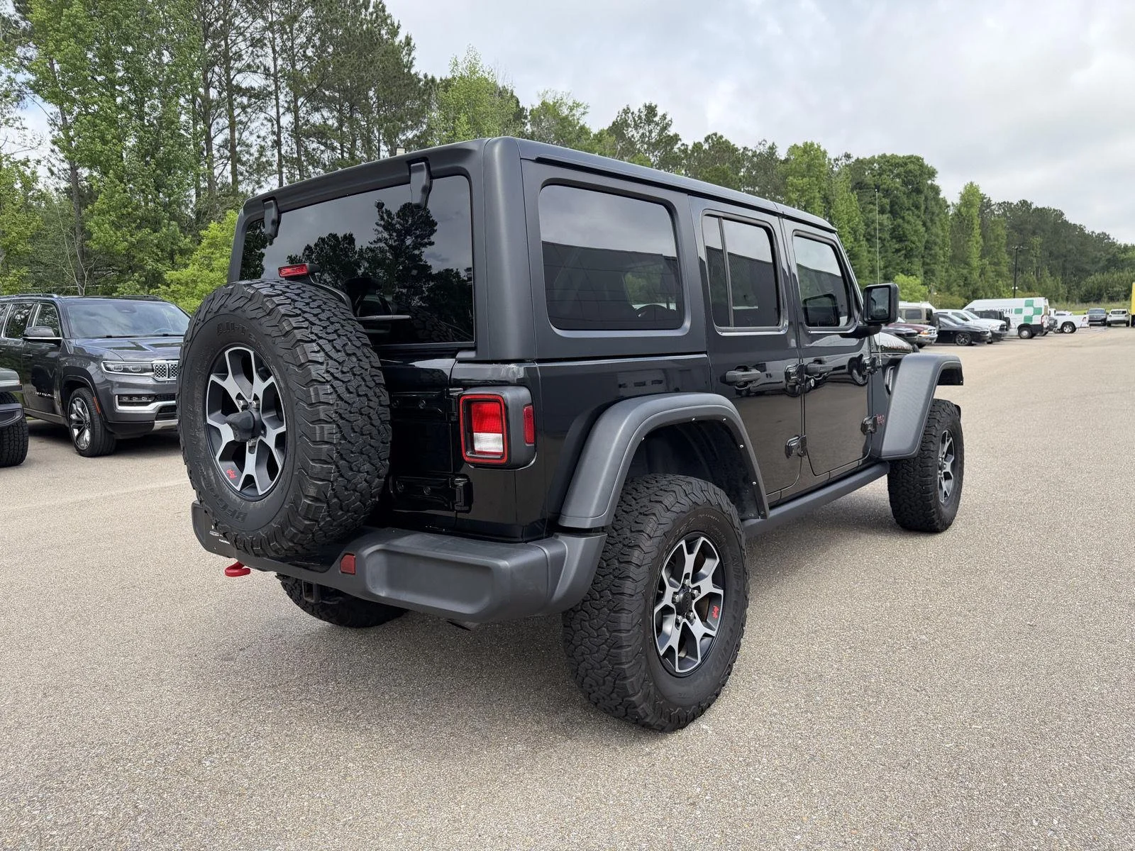 Used 2022 Black Clearcoat Jeep Unlimited Rubicon image 6