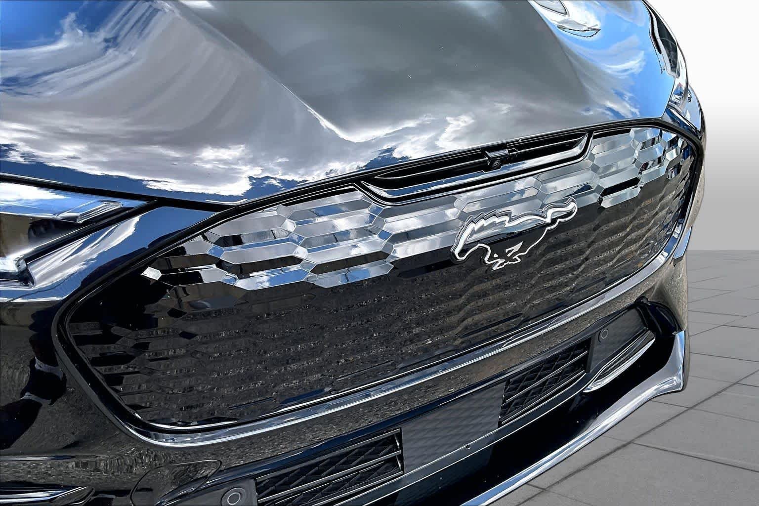 Certified Used 2025 Shadow Black Ford Premium image 29