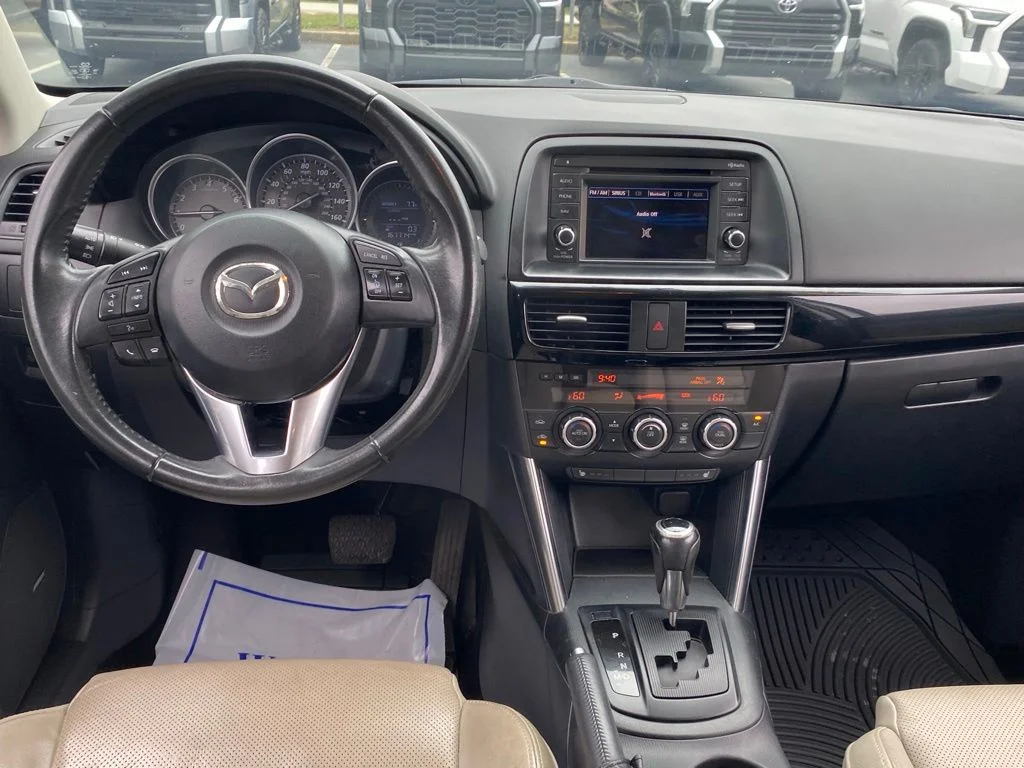 Used 2013 White Mazda Grand Touring image 9