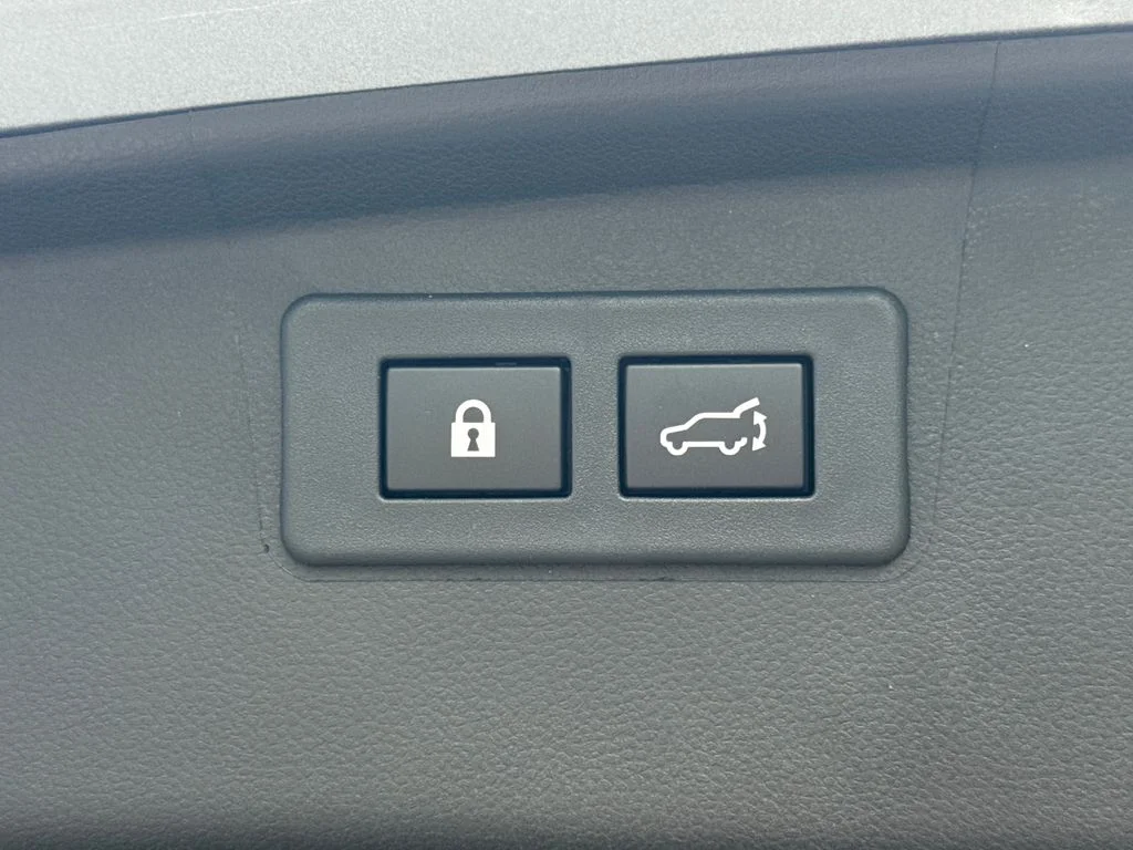 Certified Used 2024 Silver Subaru Limited image 34