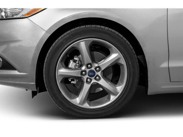 Used 2015  Ford SE image 11