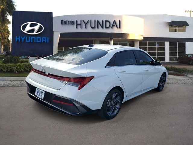 2025 Hyundai Elantra SEL - Photo 6