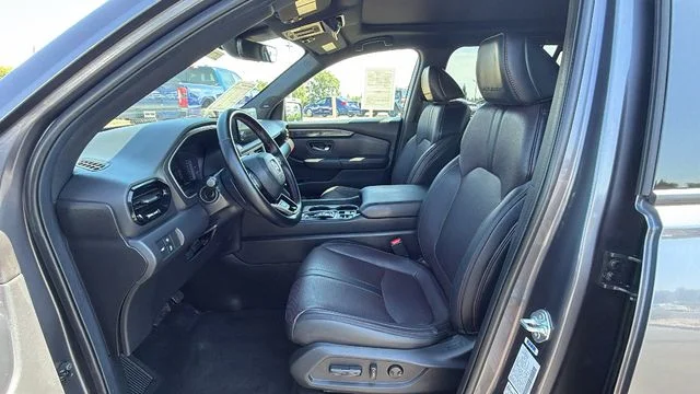 Used 2025 Gray Honda Black Edition image 33