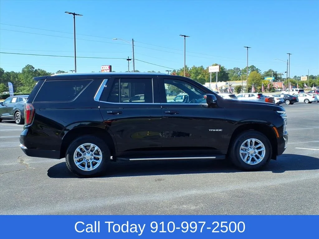 Used 2025 Black Chevrolet LT image 6