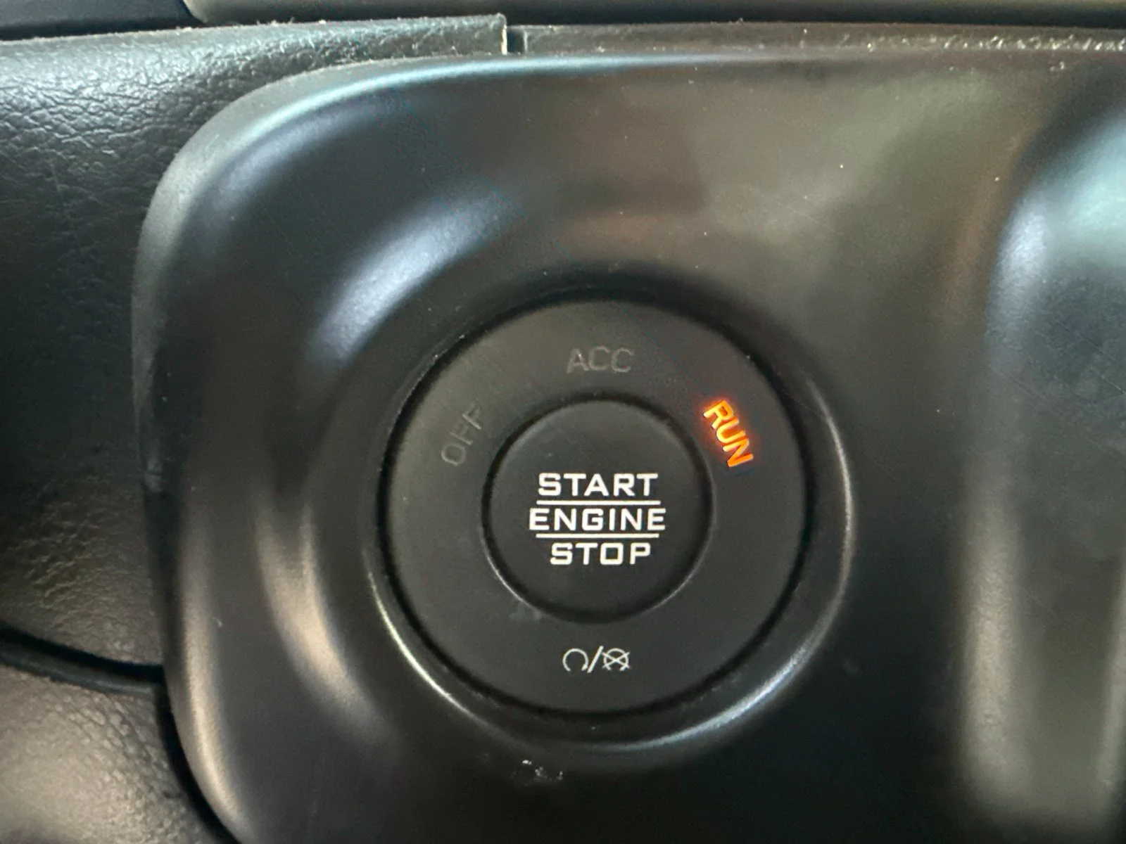 Used 2020 Black Jeep Unlimited Sport image 18