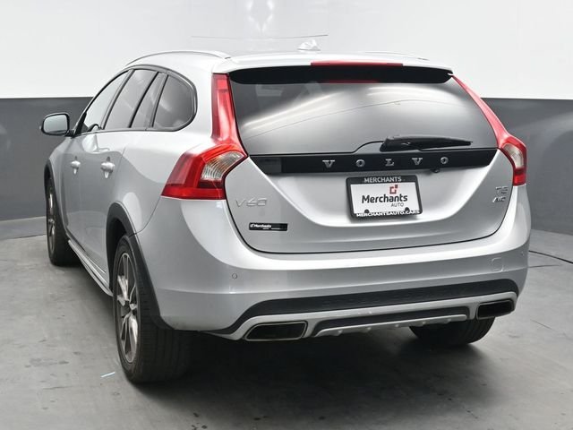 Used 2017 Silver Volvo T5 image 5