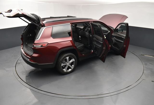 New 2026 Velvet Red Pearl-Coat Exterior Paint Jeep Limited image 30