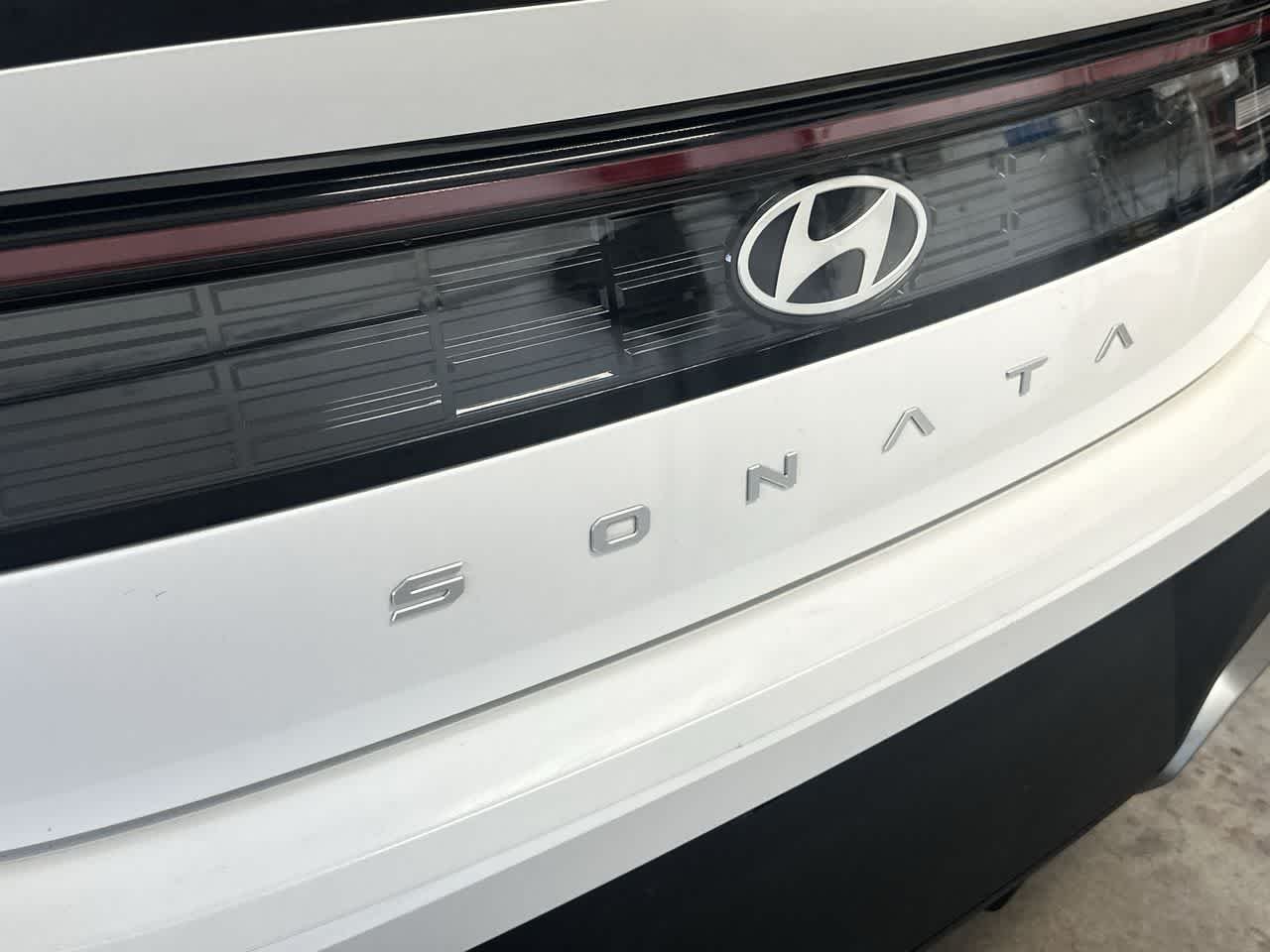 2025 Hyundai Sonata SE - Photo 10
