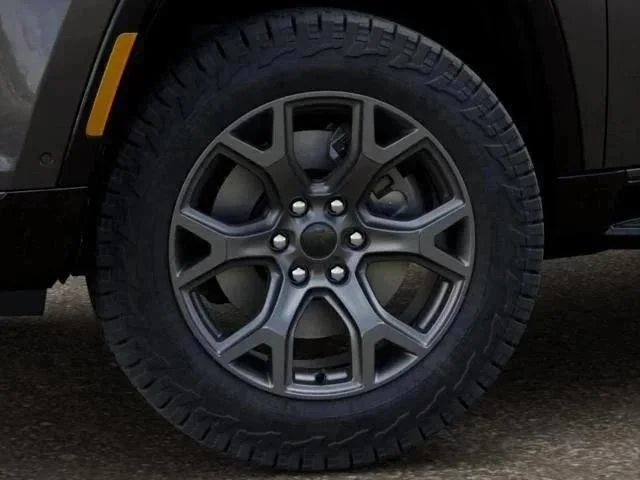 New 2026 Baltic Gray Metallic Clearcoat Jeep  image 4