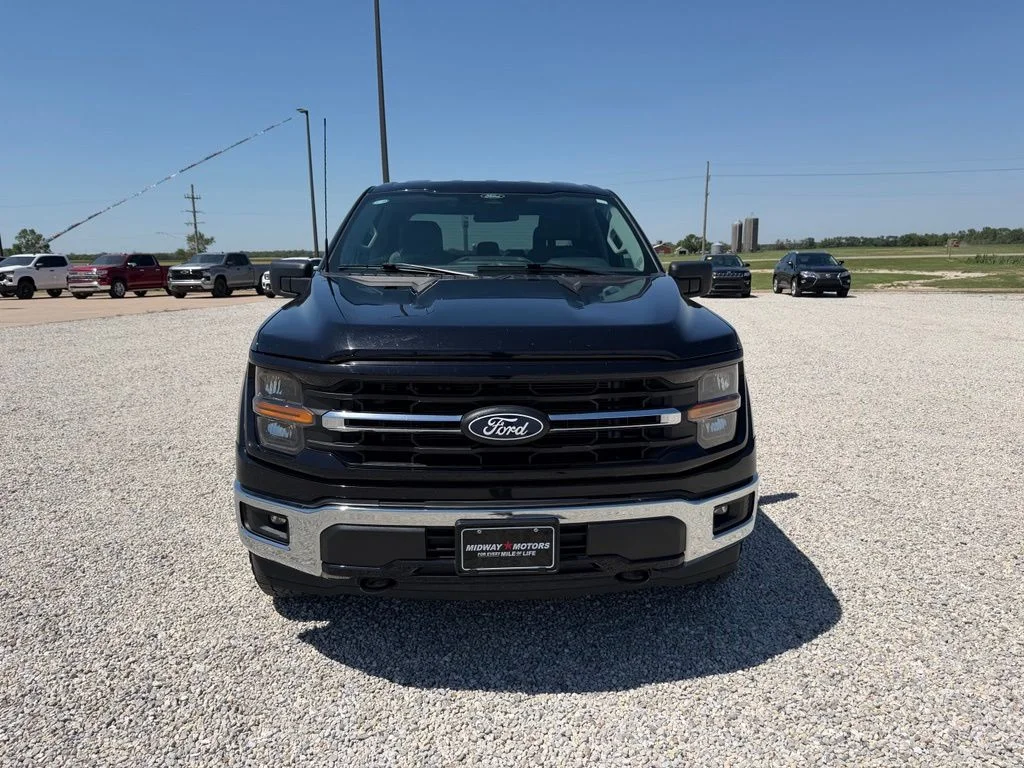 Used 2025 Black Ford XLT image 9