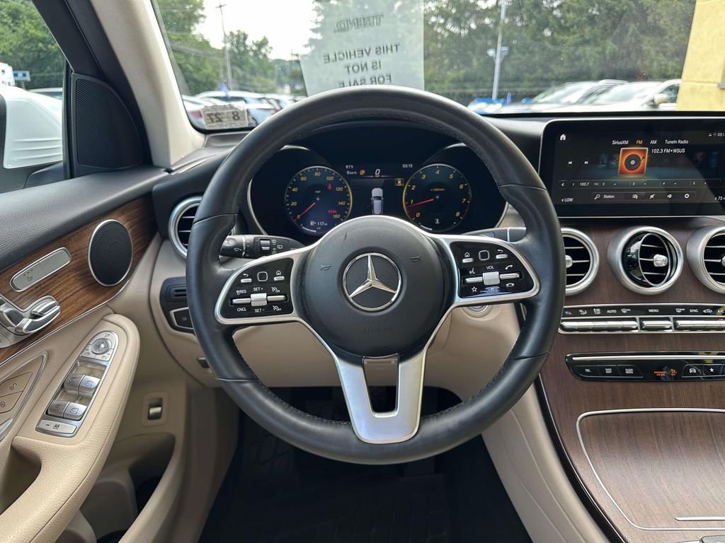 Used 2022 White Mercedes-Benz GLC 300 image 11
