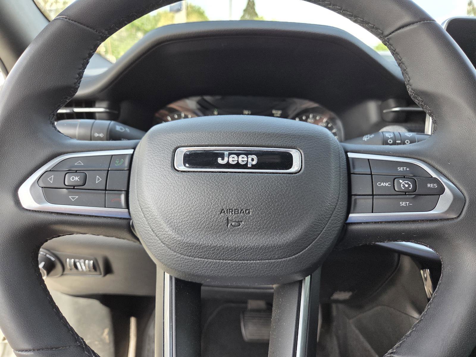 2025 Jeep Compass Latitude - Photo 24