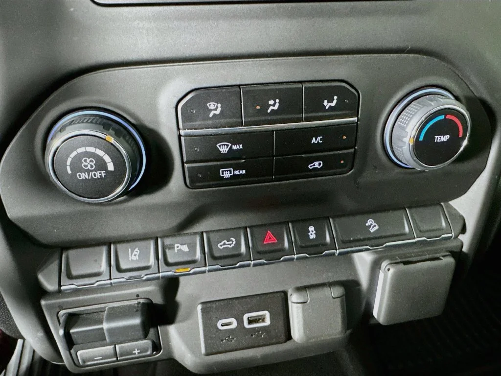 Used 2025 Gray Chevrolet Custom image 17