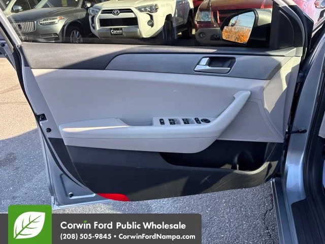 Used 2017 Shale Gray Metallic Hyundai  image 12
