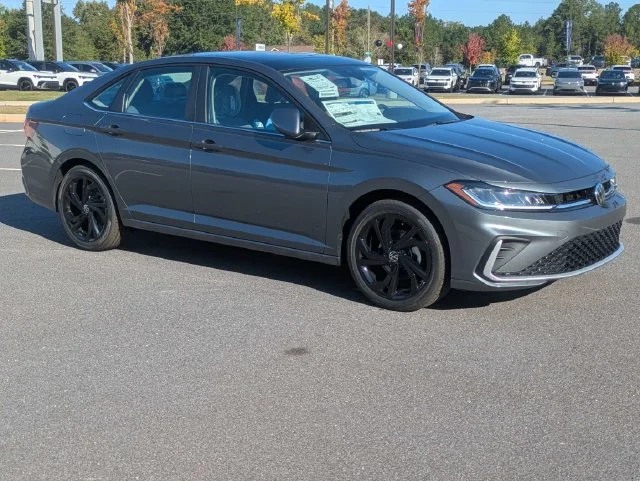 New 2027 Platinum Gray Metallic Volkswagen 1.5T SE image 2