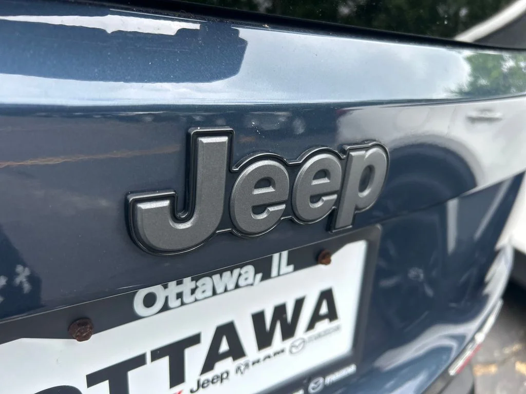Used 2021 Blue Jeep Trailhawk image 42