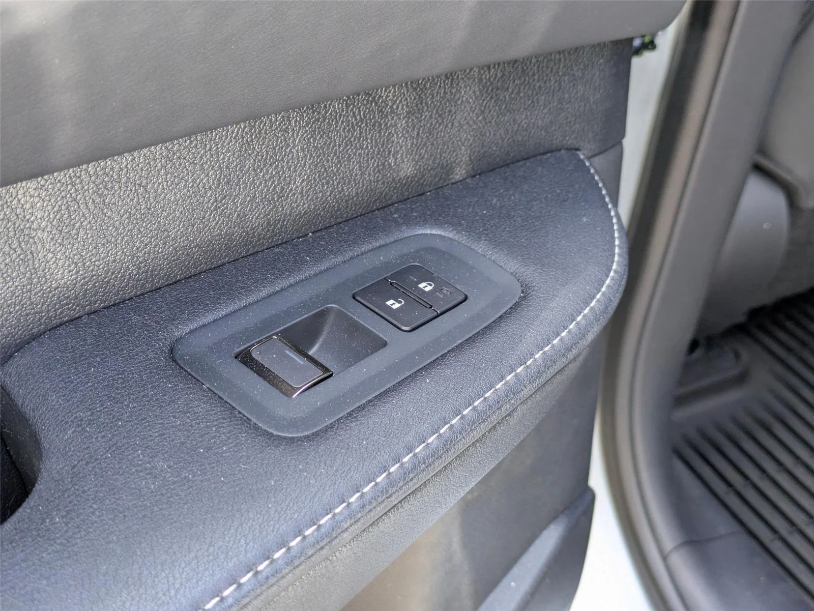 Used 2025 Caviar Lexus Premium image 28