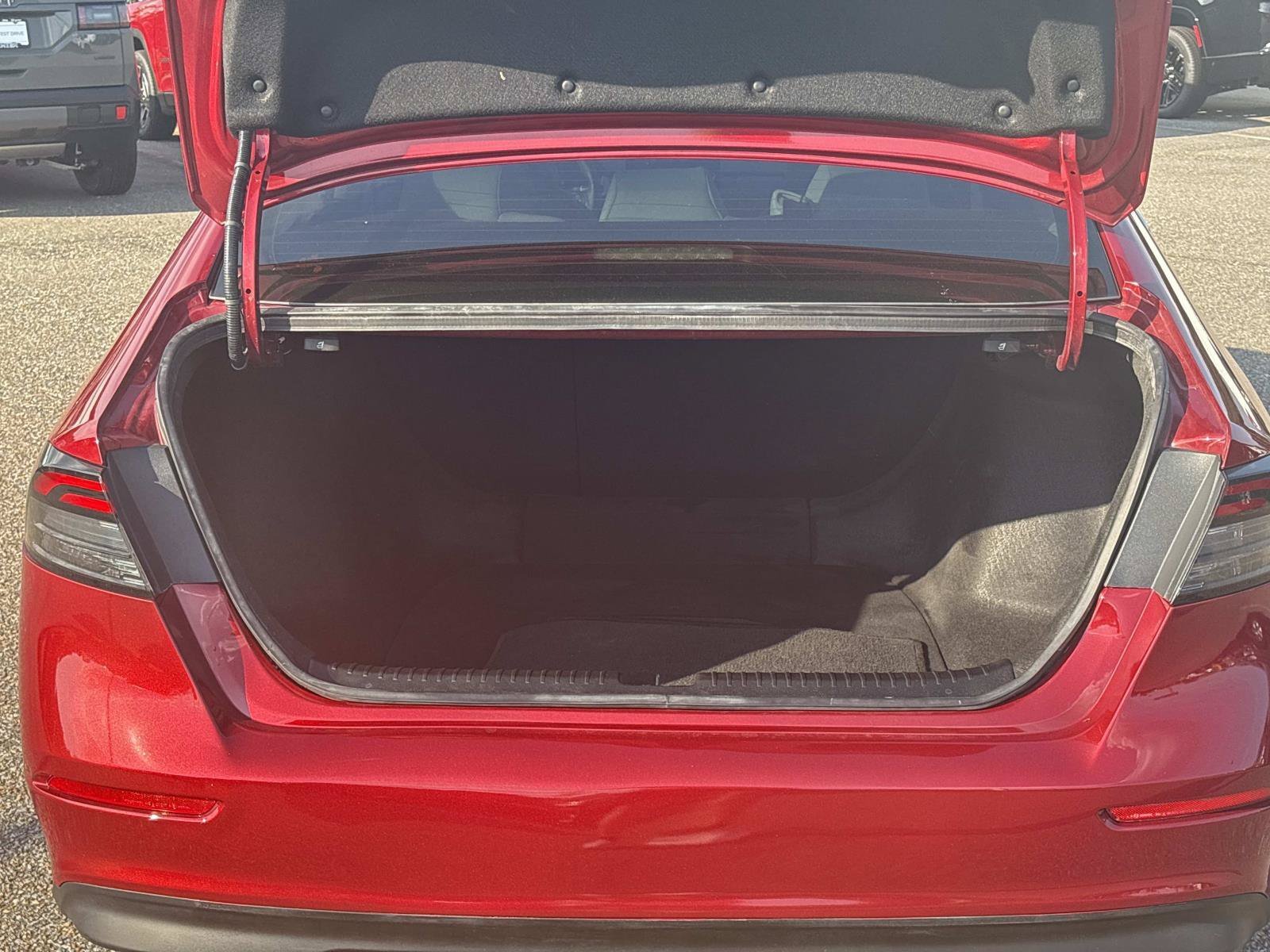 Used 2024 Red Honda EX image 12