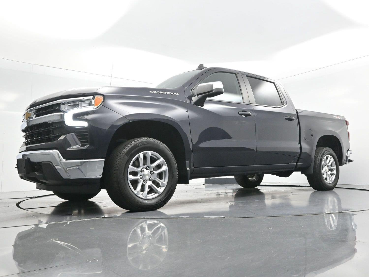 Used 2023 DARK ASH METALLIC Chevrolet LT image 43