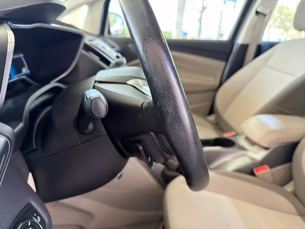Used 2014 White Ford SE image 41