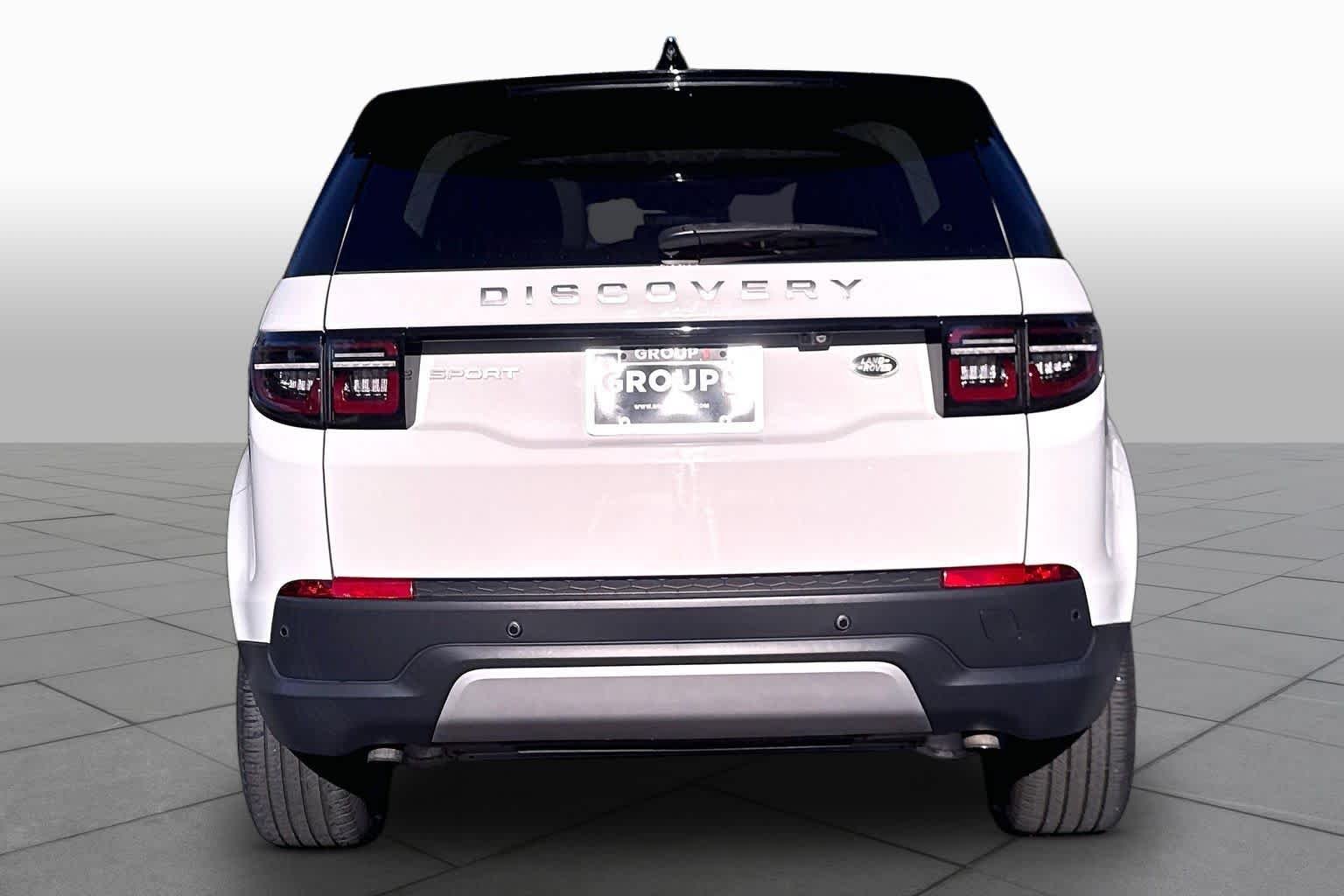 Used 2022 Fuji White Land Rover SE image 5