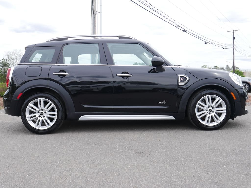 Used 2018 Black MINI Base image 8