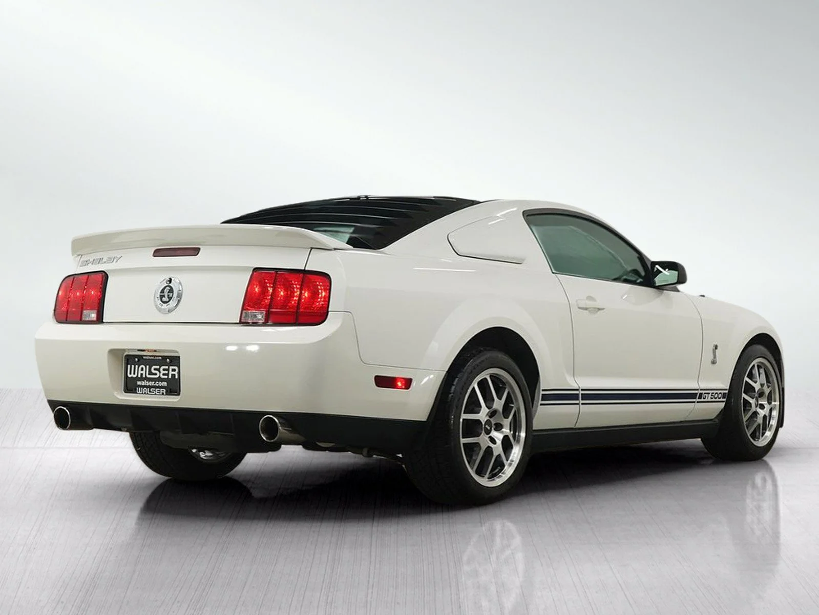 Used 2009  Ford Shelby GT500 image 5