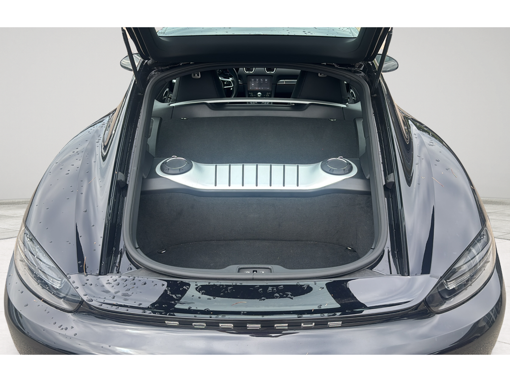 Used 2024  Porsche Style Edition image 19