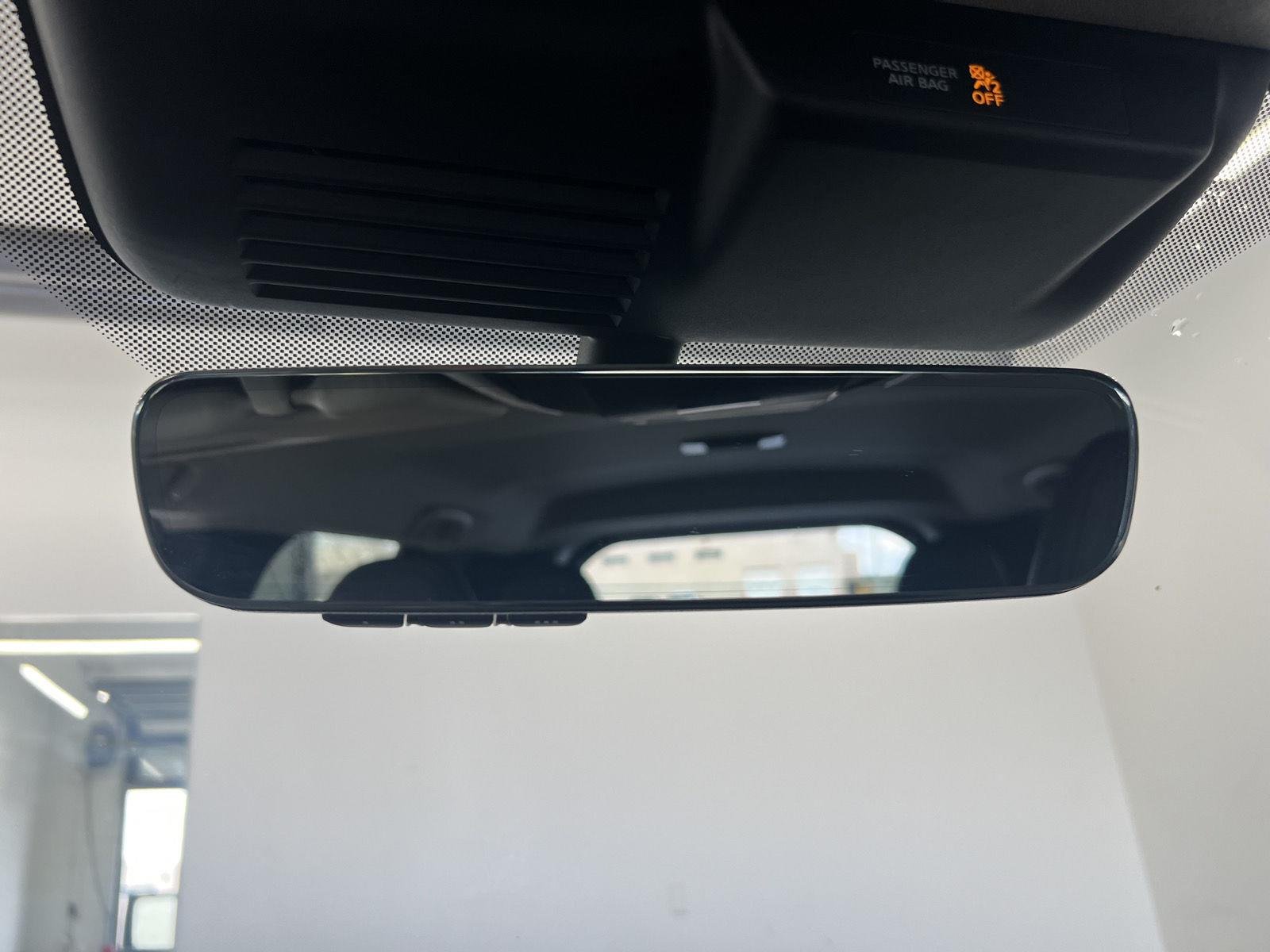 2025 Mitsubishi Outlander SE - Photo 22