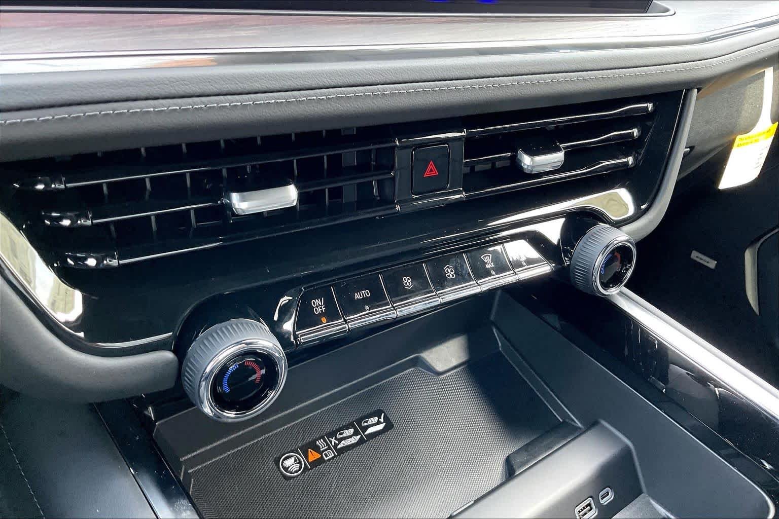 2026 Chevrolet Tahoe LT - Photo 19