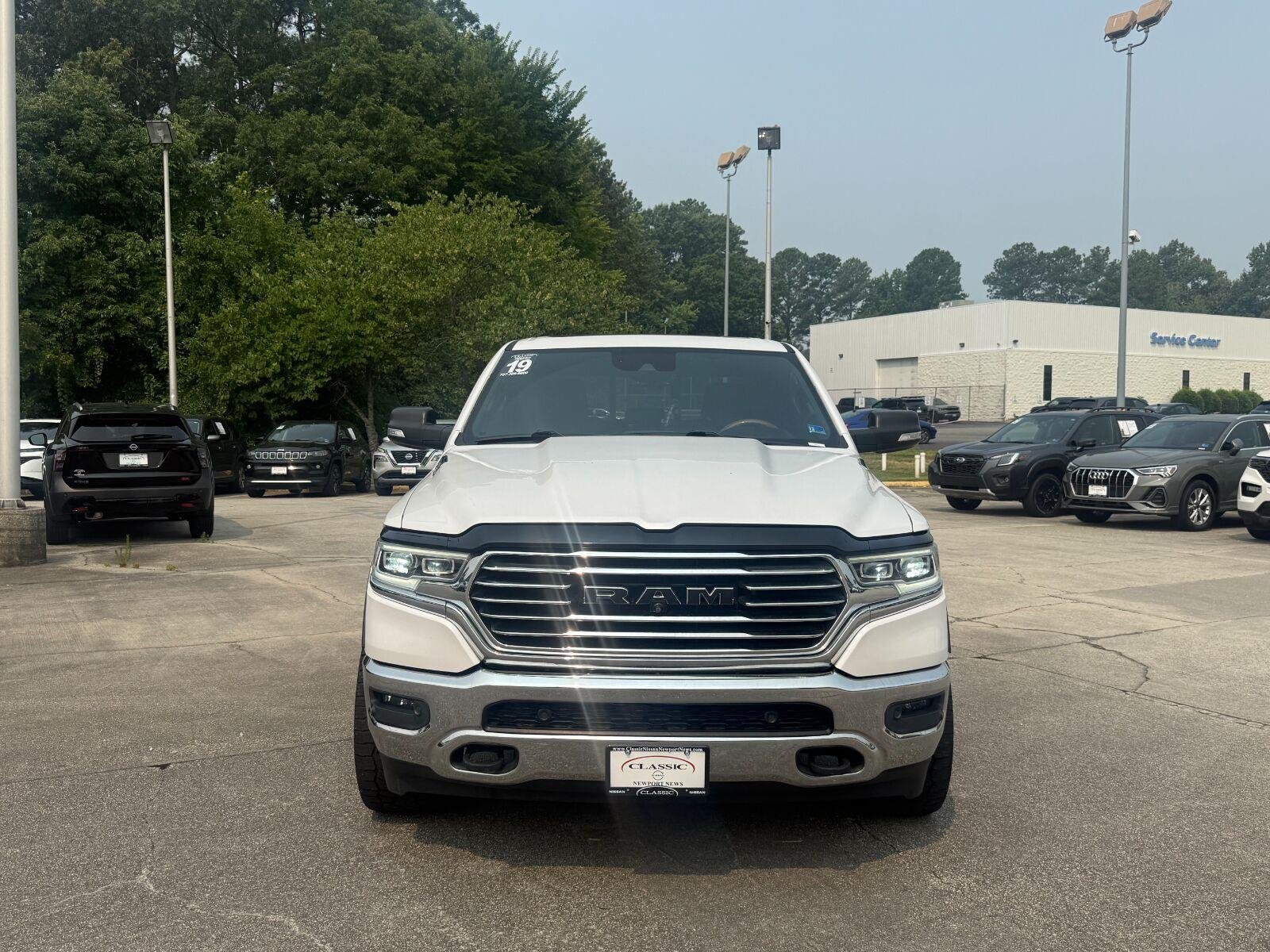 Used 2019 Ivory White Tri-Coat Pearlcoat Ram Longhorn image 7