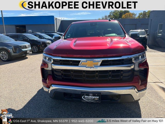 Used 2024 Chevrolet Silverado 1500 LT with VIN 1GCRDDED3RZ145296 for sale in Shakopee, Minnesota